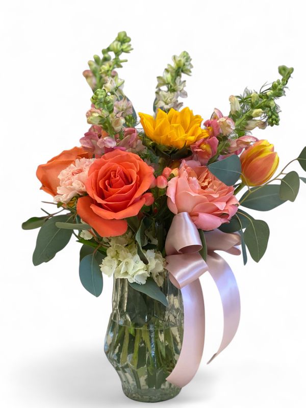 Gold Rim Vase with Florals Gold Rim Vase with Florals