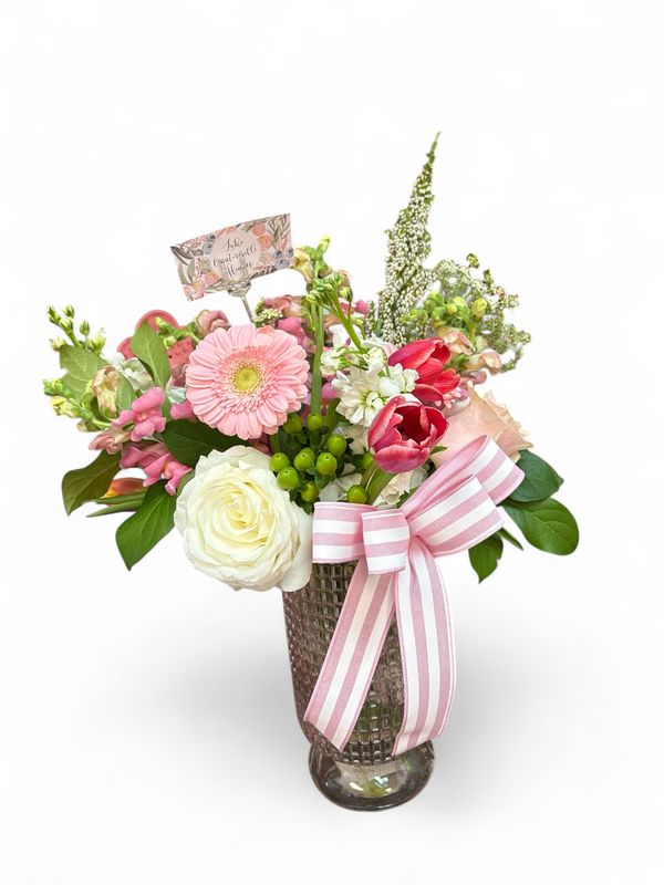 Large pink ribbed vase Large pink ribbed vase