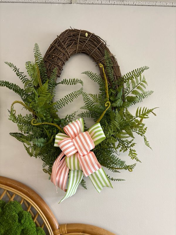 Oval Mixed fern wreath Oval Mixed fern wreath