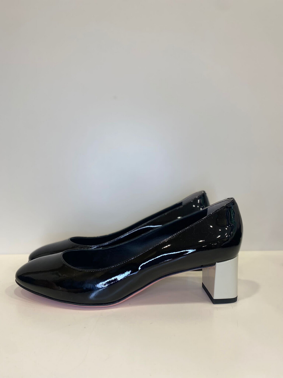 DECOLTÉ FENDI