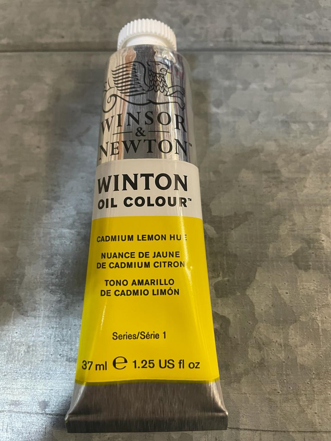 Cadmium lemon hue