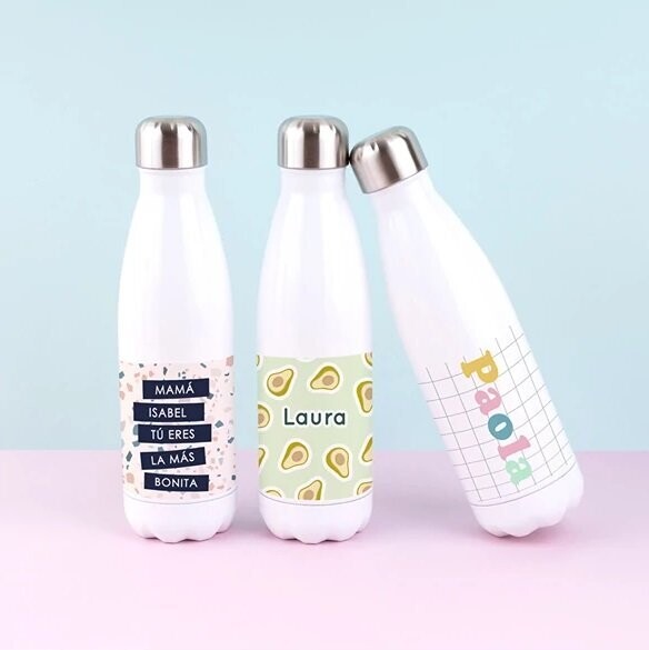 Botellas personalizadas con fondo blanco