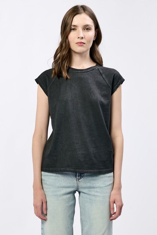 Black Cynda Top