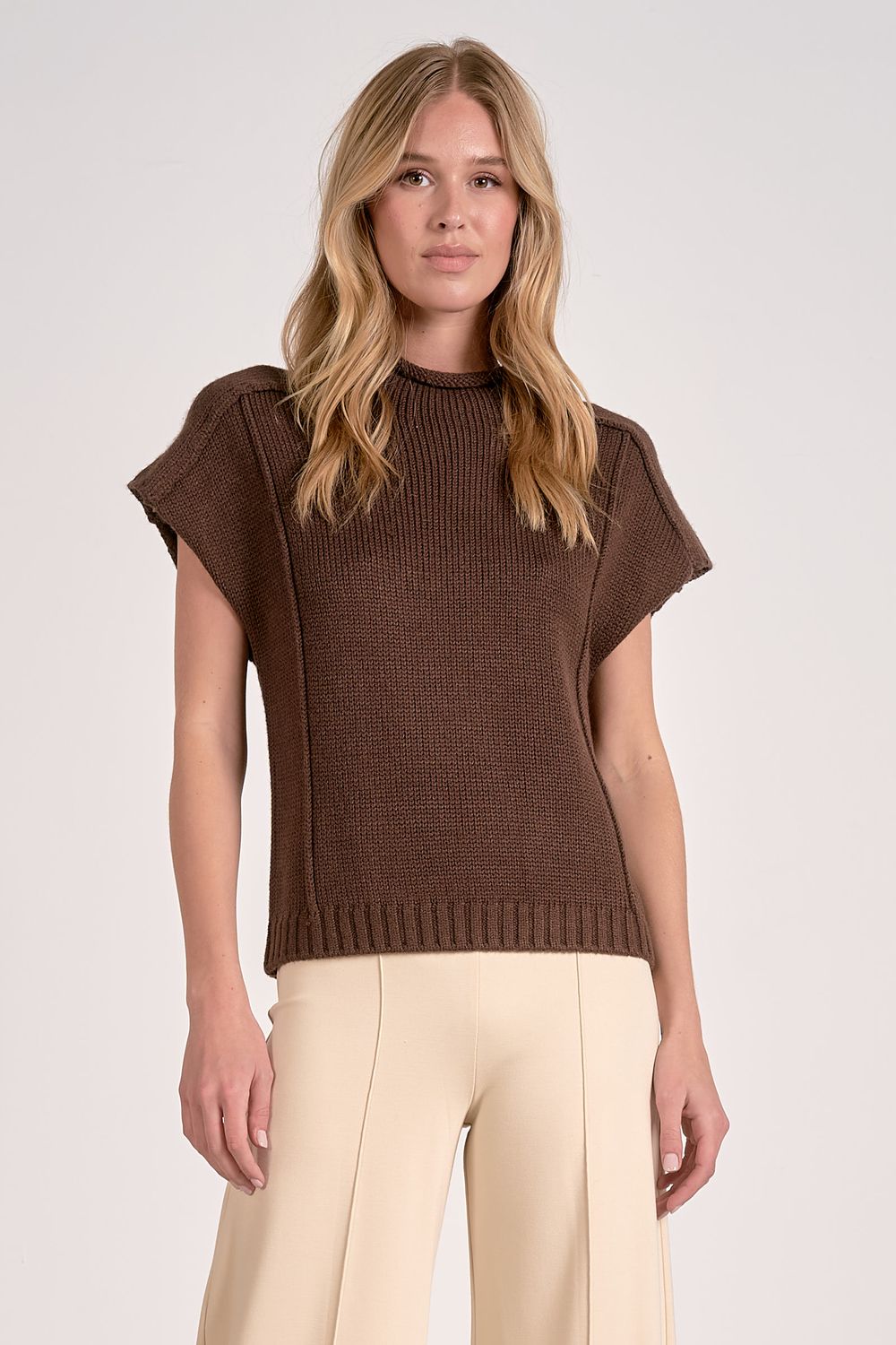 S/S Crew Neck Cocoa Sweater