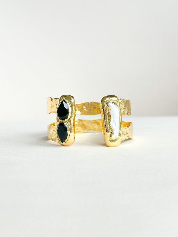 Easton Elle Black Pearl Cuff