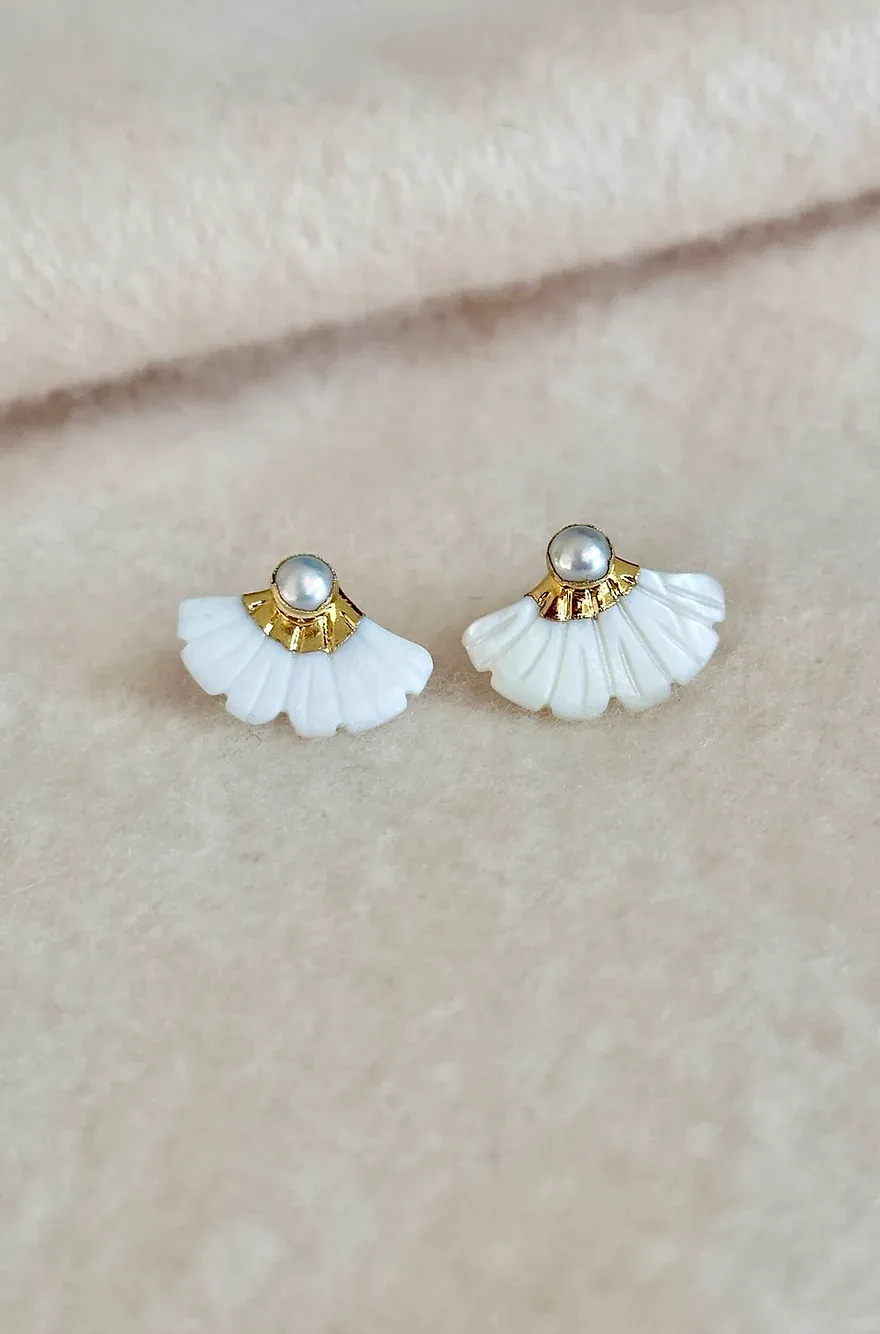 Easton Elle Pearl Fan Earring 