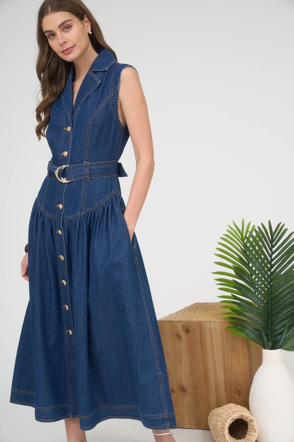 Sleeveless Collared Denim Midi 