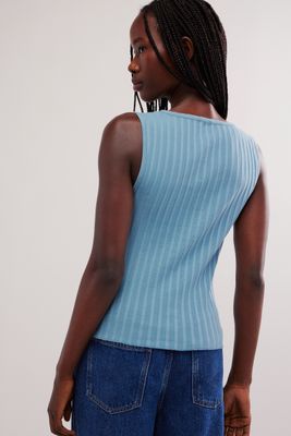 TILLY VEST / OCEAN VIEW