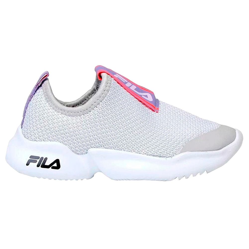 CALZADO FILA FUNNY PLATA INFANTIL US 1.5Y 1Y 13C 11.5C