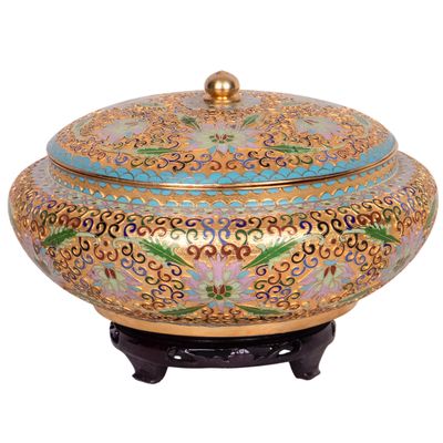 CENTRO DE MESA DE PORCELANA ORIENTAL CON TAPA