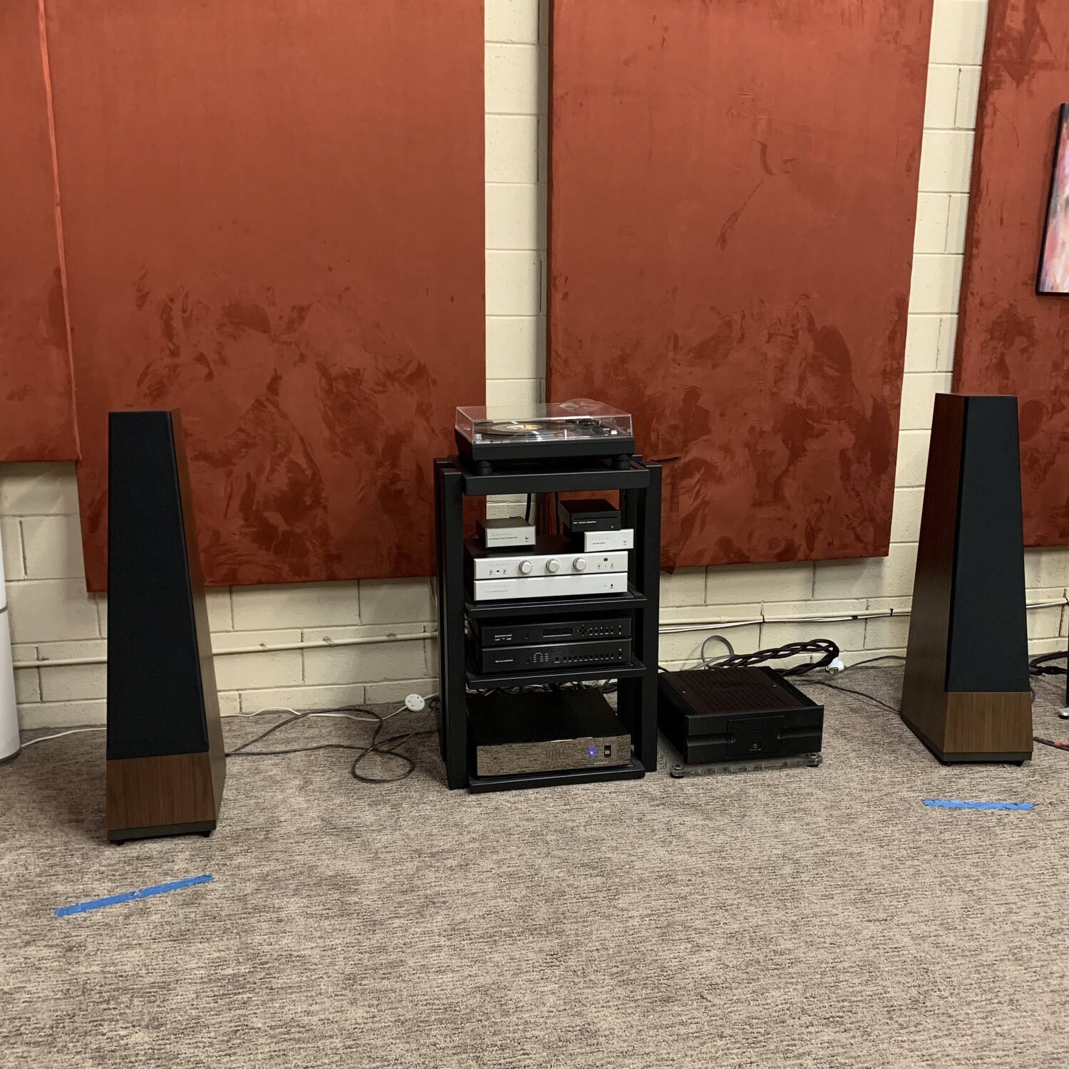 Vandersteen Treo CT in Walnut (STORE DEMO)