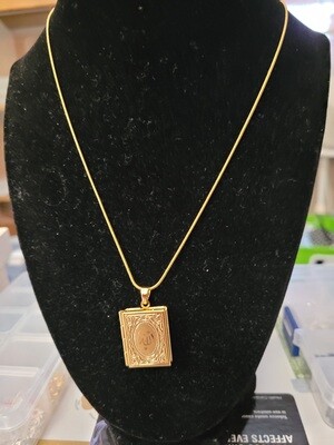 20" Gold Plated 18KT  chain & Book locket as a Pendant.