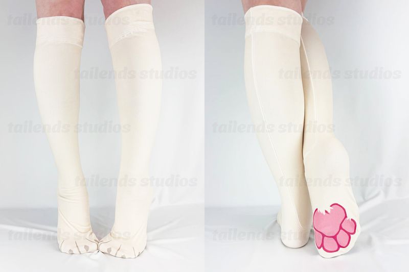 Husky PINK - Mochi Pawsocks