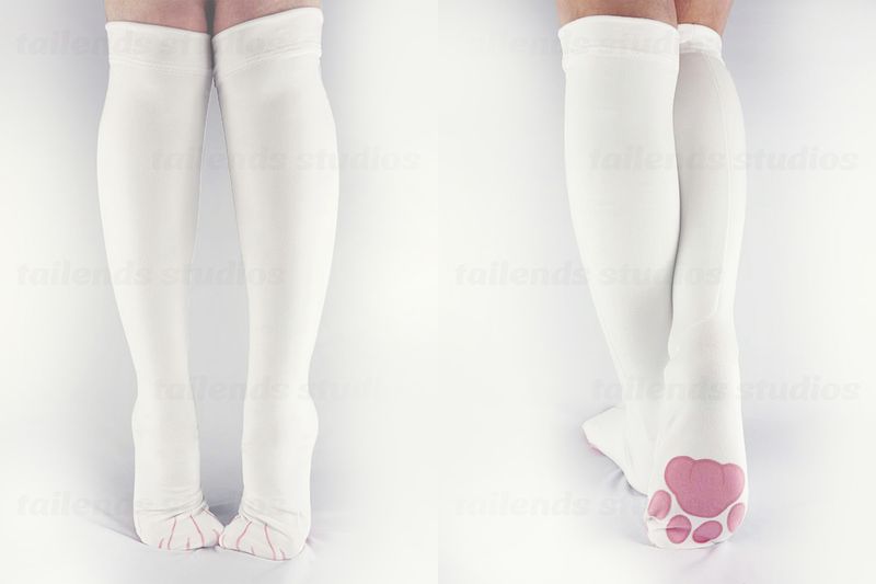 White Kitty - Mochi Pawsocks