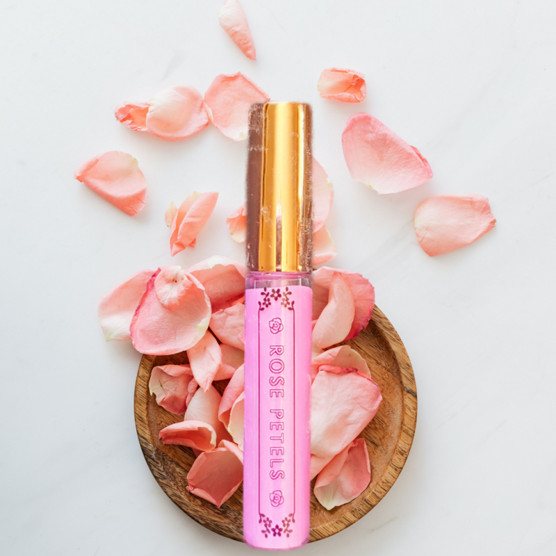 Basic Witch Beauty hydrating lipgloss