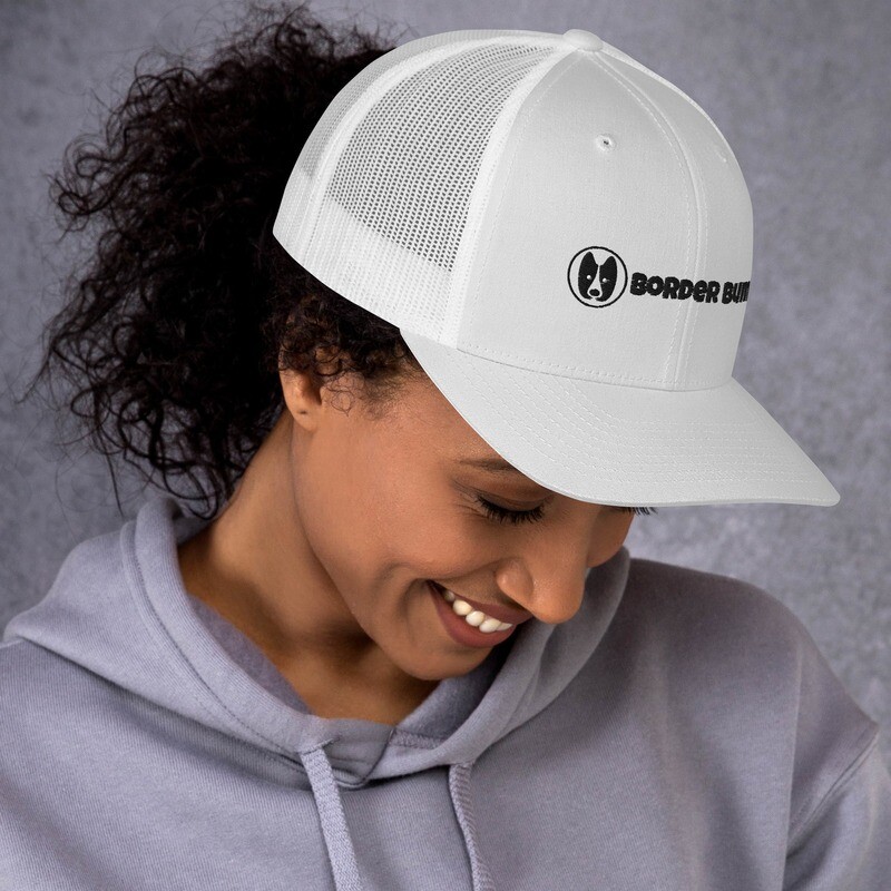 Border Bumps Cap