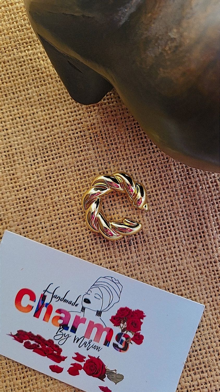 Twisted Cuff