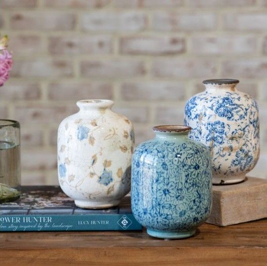 6&quot; Blue Floral Vases