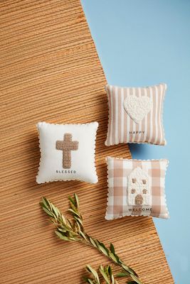 Mud Pie Mini Pillows