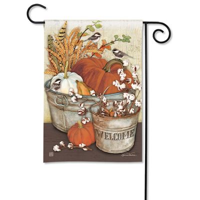 Farmhouse Pumpkins Garden Flag