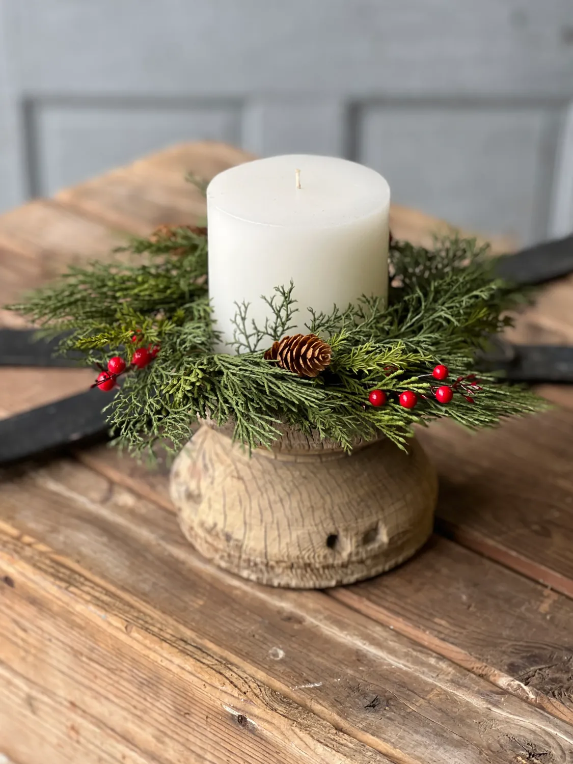 4.5&quot; Alpine w/Berries Candle Ring
