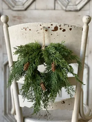 14" Cedar Mini Hanging Wreath