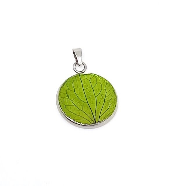 Pendentif, pétale d'Hortensia vert
