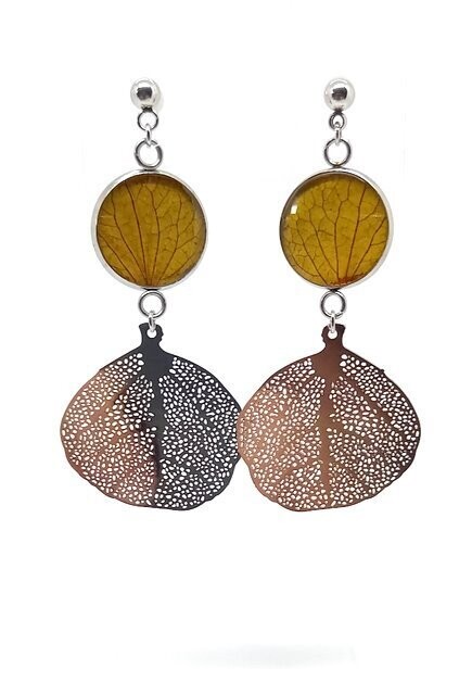 ​Clous d'oreilles, pétales d'Hortensia jaune orangé, feuille filigrane