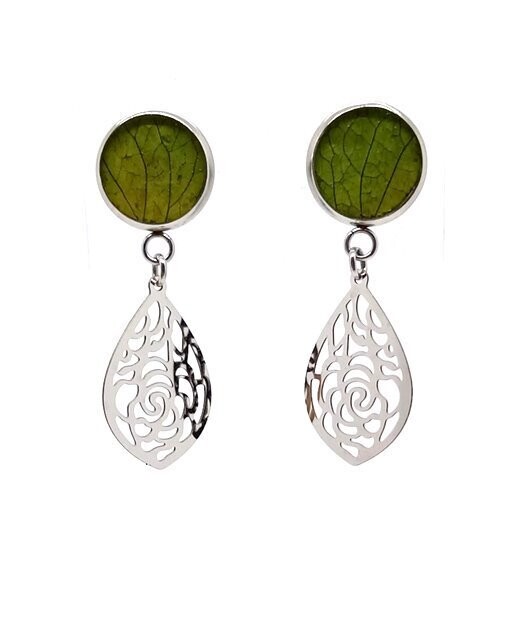 ​Clous d'oreilles, pétales d'Hortensia vert, goutte fleur inox
