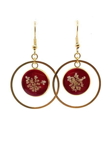 Boucles d'oreilles fleurs de Carotte, fond rouge cerise