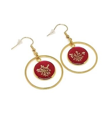 Boucles pendantes dorées