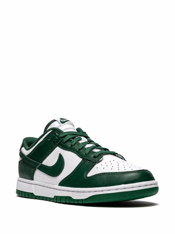 Dunk Low sneakers