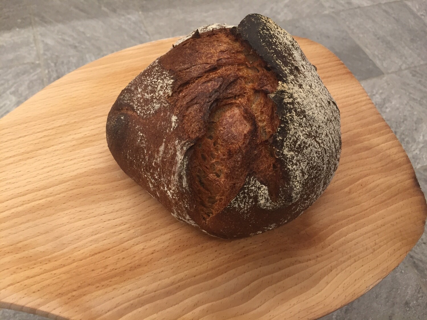 Rotweinbrot