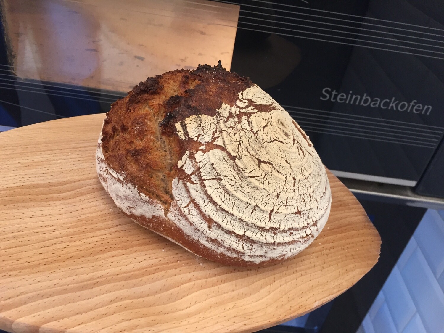 Weizen-Roggen-Sauerteigbrot