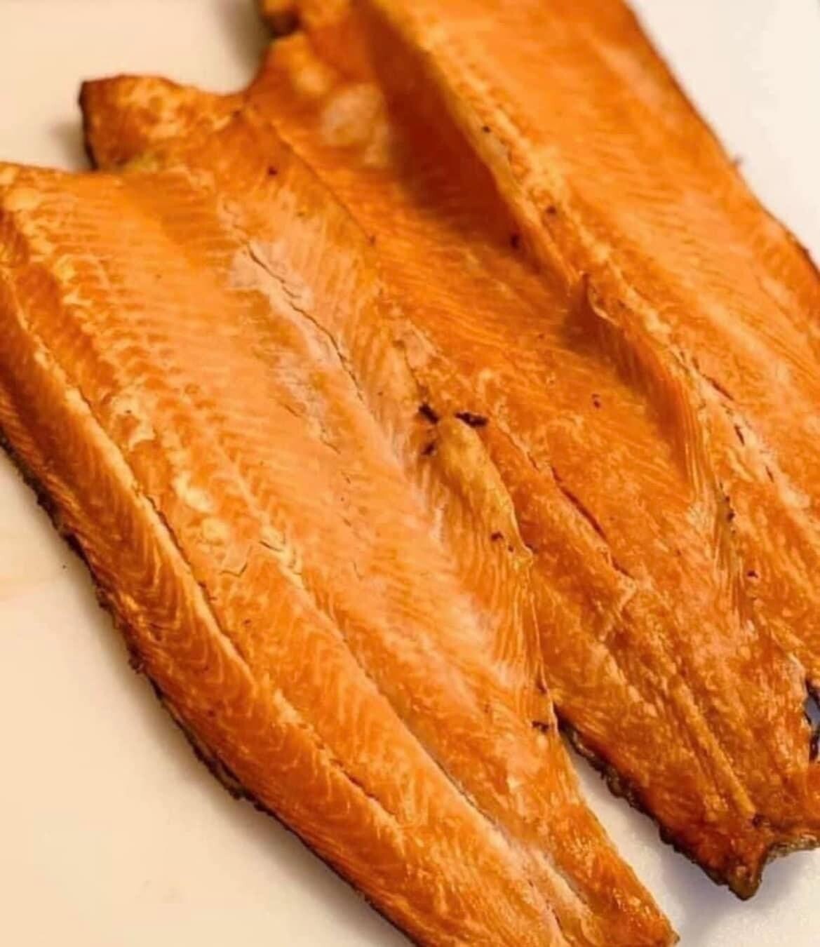 Wild Alaskan Salmon • Fillets (Hot Smoke Process) (Average Weight Between 0.8-1.3 - LB) • (Лосось)