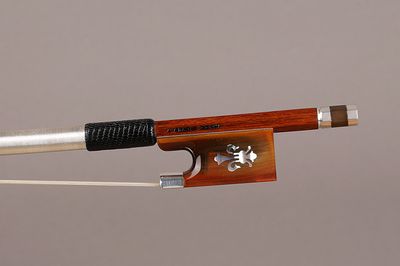 Arcos Brasil Silver-mounted Ipê Violin Bow “Fluer-de-lys”