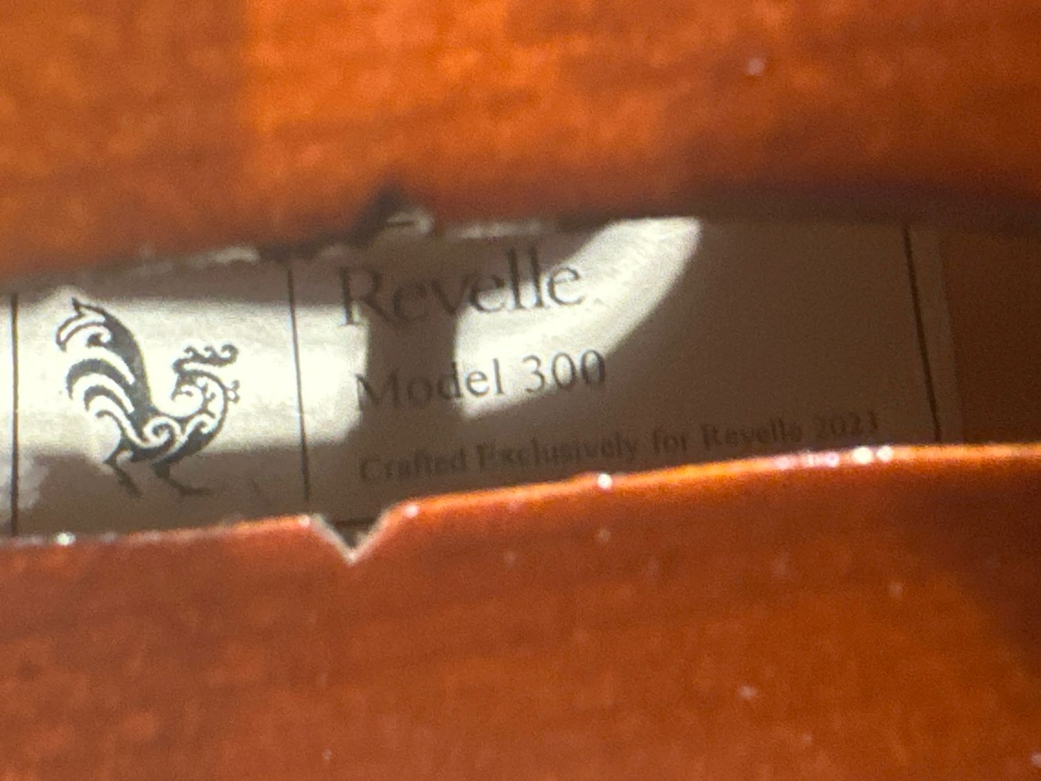 Revelle model 300 Violin (pick outfit)
