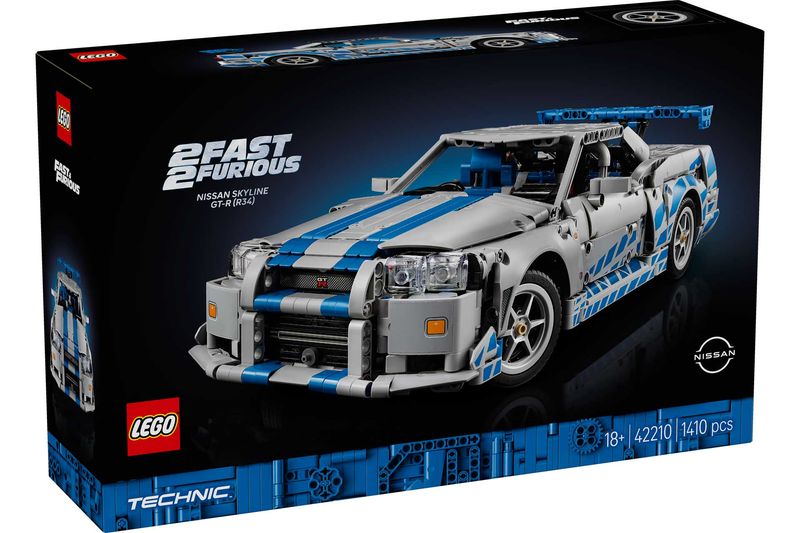 LEGO Technic 42210 - 2 Fast 2 Furious Nissan Skyline GT-R (R34) Car