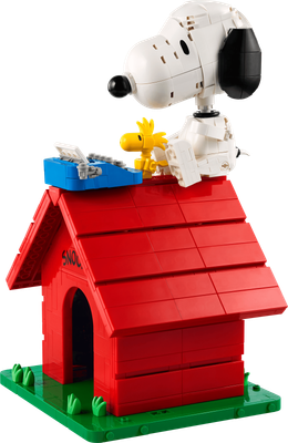 LEGO Ideas 21368 - Peanuts: Snoopy's Doghouse