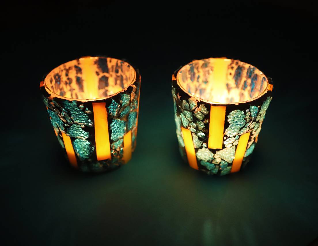 Blau Gelbe Teelichter