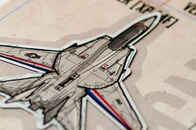 Close-up of magnet.