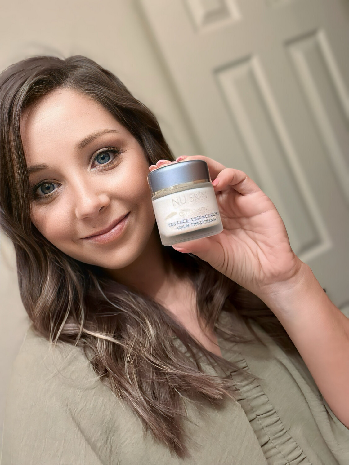 Uplifting Face Lift Cream