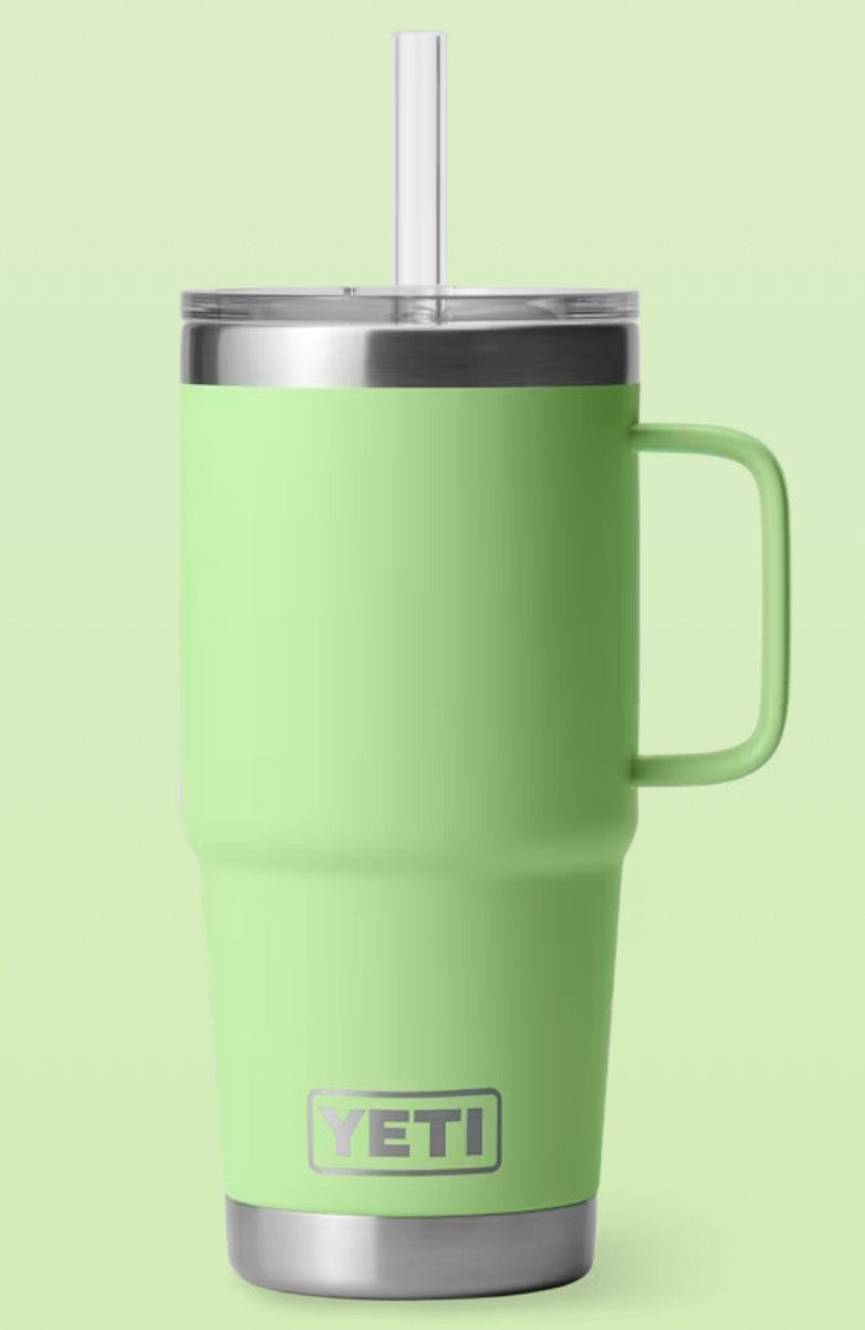 RAMBLER 25 OZ STRAW MUG