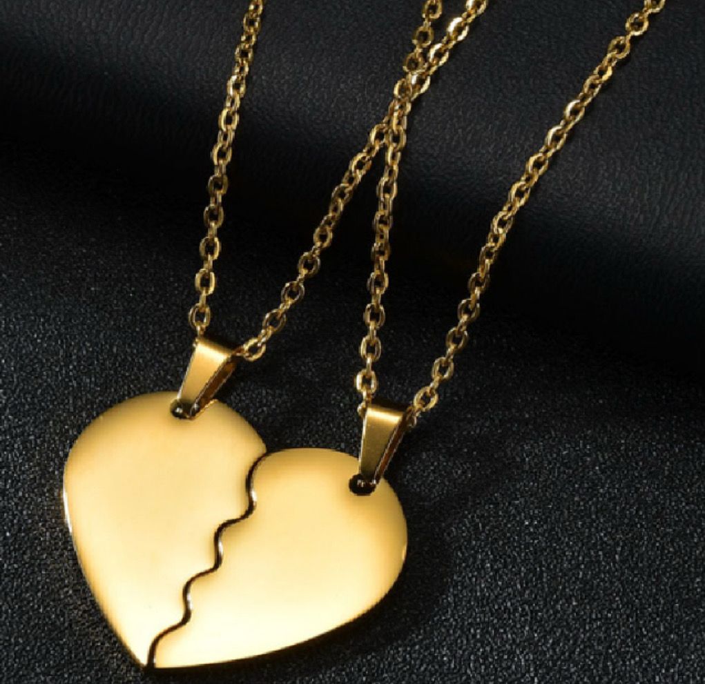 Collar dorado doble corazón partido acero inoxidable