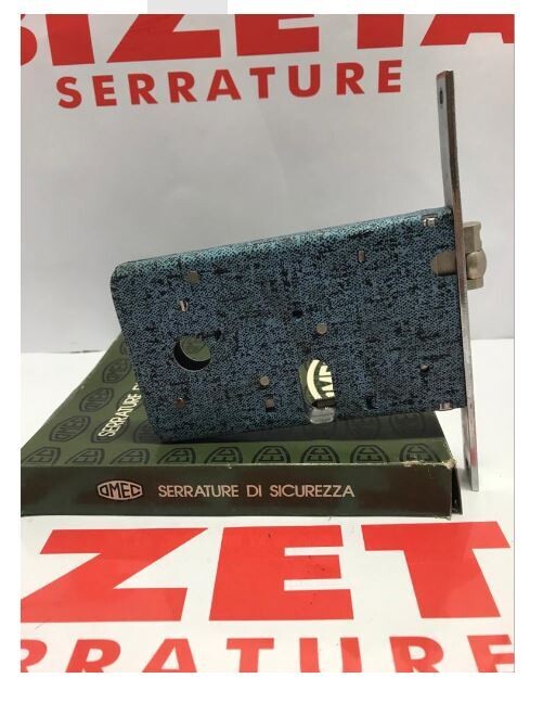 SERRATURA DA INFILARE A FASCIA CON RULLO E MANDATA CON CILINDRO OVALE entrata mm 60