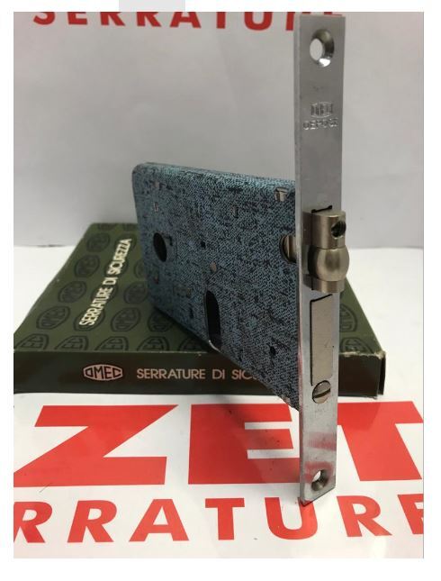 SERRATURA DA INFILARE A FASCIA CON RULLO E MANDATA CON CILINDRO OVALE entrata mm 60