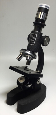 Microscopio C.O.C 100x750 con luce