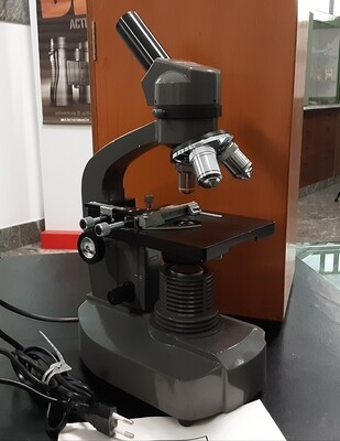 Microscopio Skymaster No.180699