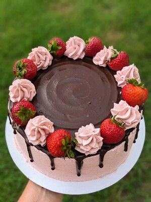 Berry Chocolate Cake