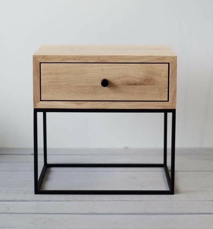 Drakensberg Bedside Pedestal